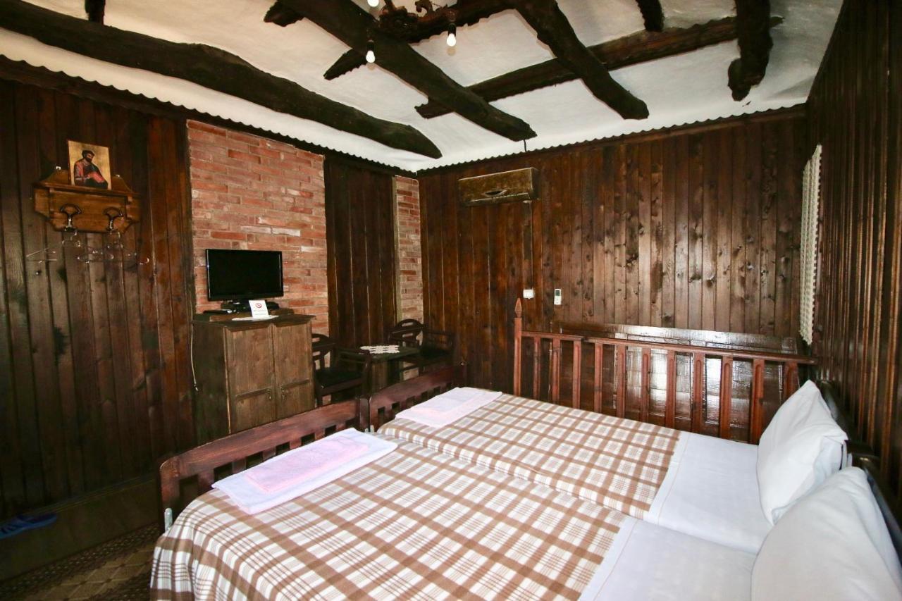 Hotel Nasho Vruho 培拉特 外观 照片